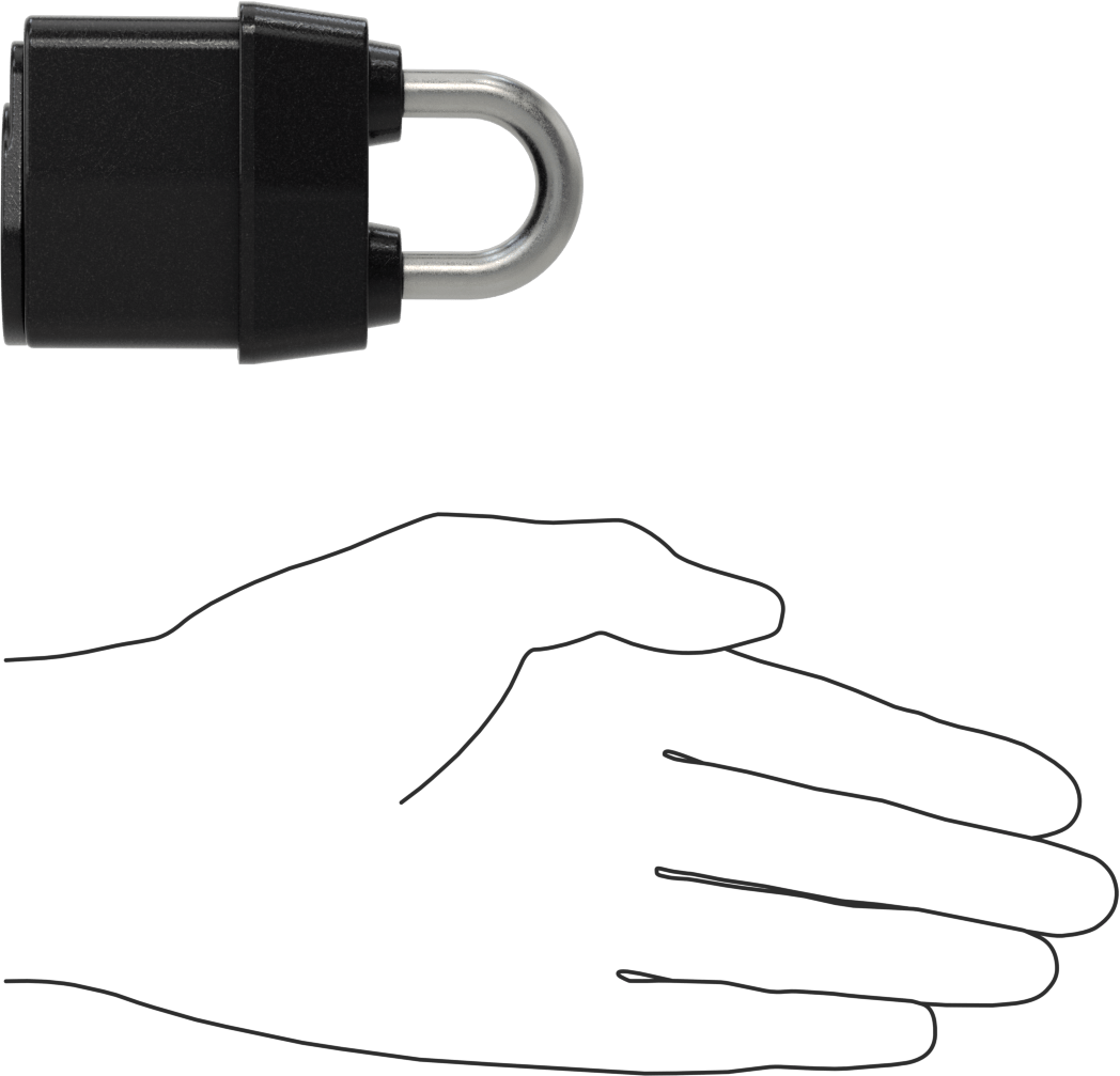 Lamine Çelik Gövdeli Hava Koşullarına Dayanıklı Asma Kilit, Ekstra Boşluklu, Master Lock 6121 #10G013 Numaralı Anahtarlı