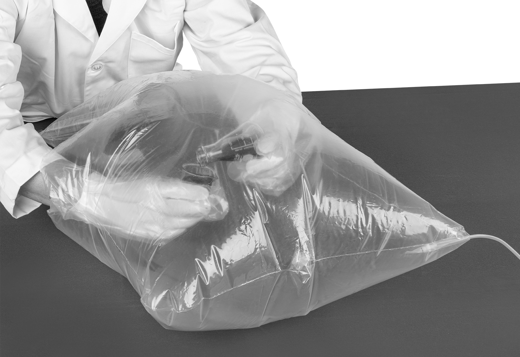 Eldiven Torbası, Polietilen, 1 Açıklık, 11“ Yükseklik x 17” Genişlik x 17" Derinlik Toplam